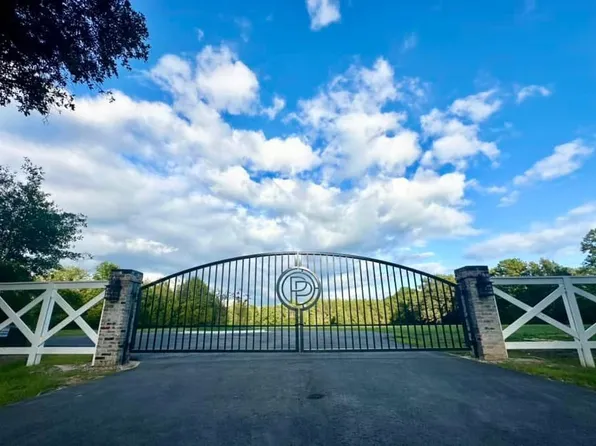 110 Seger Cir, Benton, LA 71006