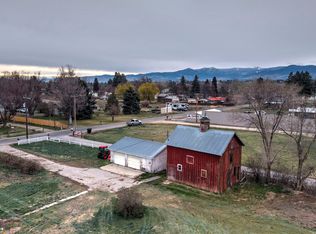 105 Lewis Ln, Hamilton, MT 59840