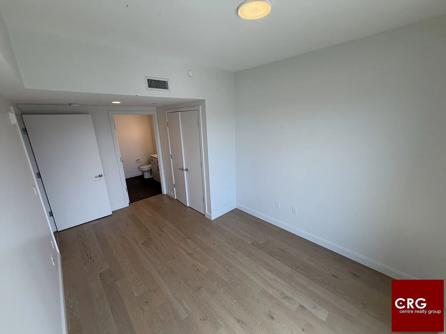 2 bed, 2.0 bath, 875 sqft, $4,700 — Photo 3