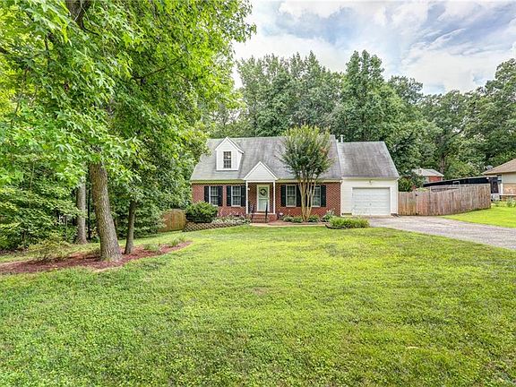 3rd image of 8581 Woodward Dr