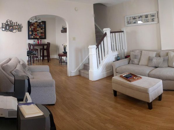 439 W Elm St