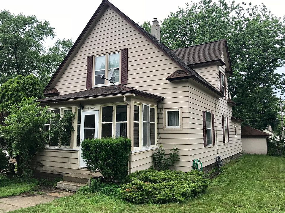 1st image of 37 E 22nd St