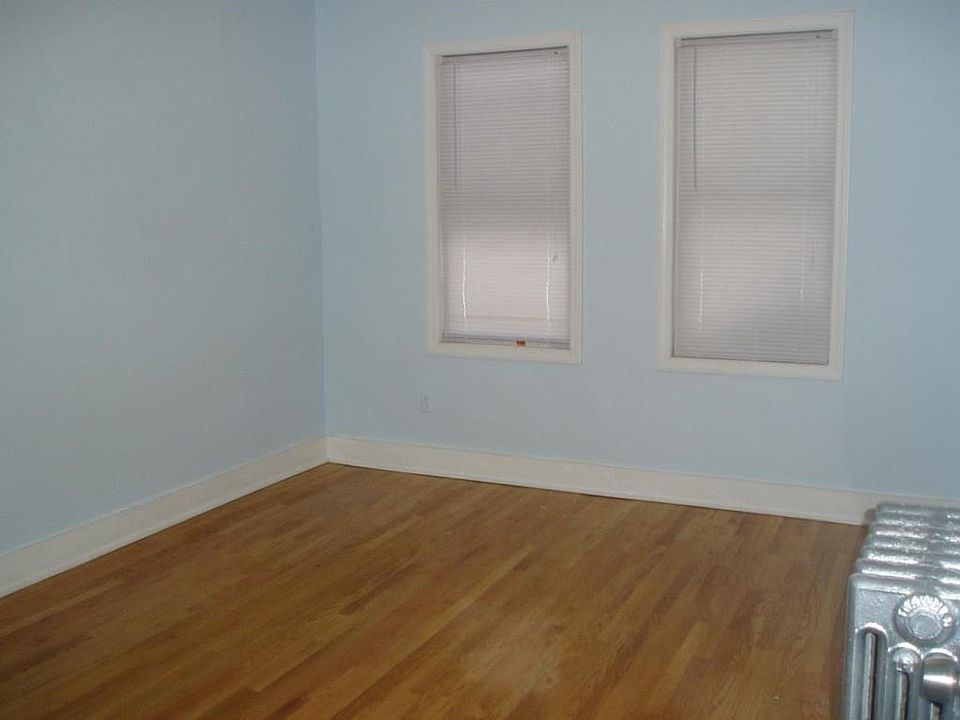 2nd image of 27 Fessenden St #3