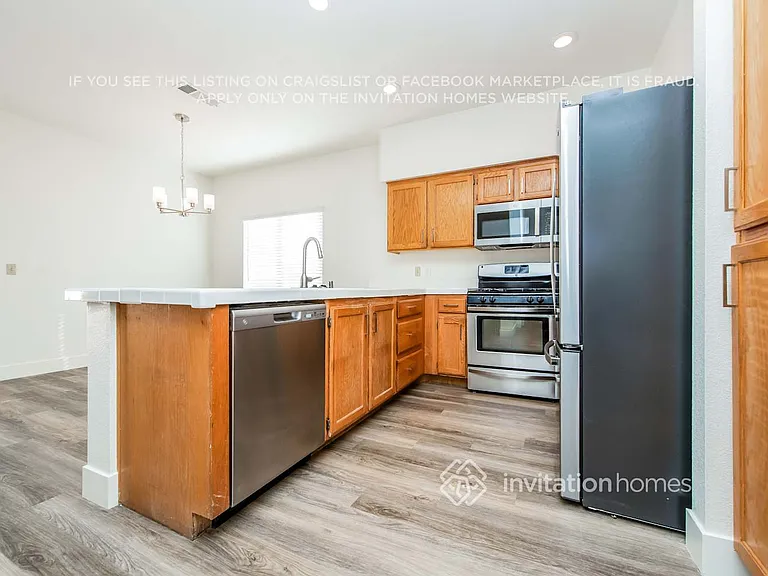 8324 Grand Pacific Dr — Photo 7