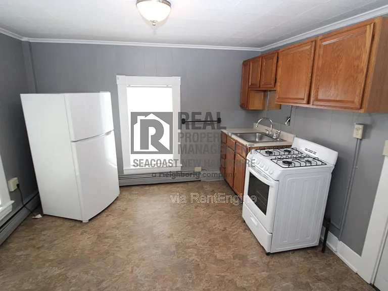 17 Bridge St #4 — Photo 3