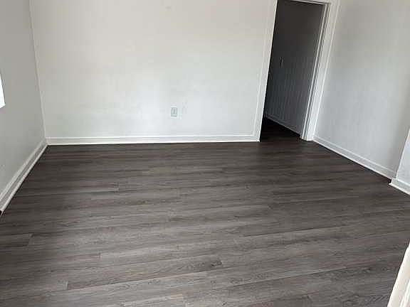 2nd image of 243 1/2 Avenue L NE