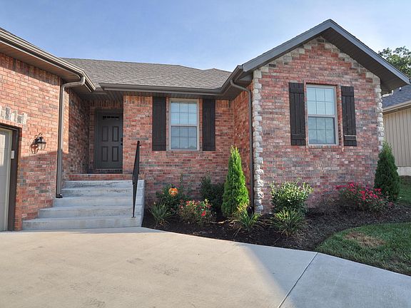 2nd image of 1081 East Lakota Drive