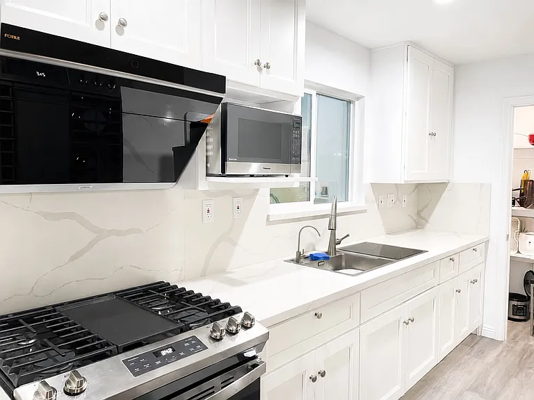 10084 Brenda Ave — Photo 2