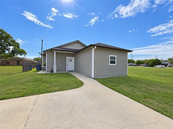 2624 Avenue F, Ingleside, TX 78362