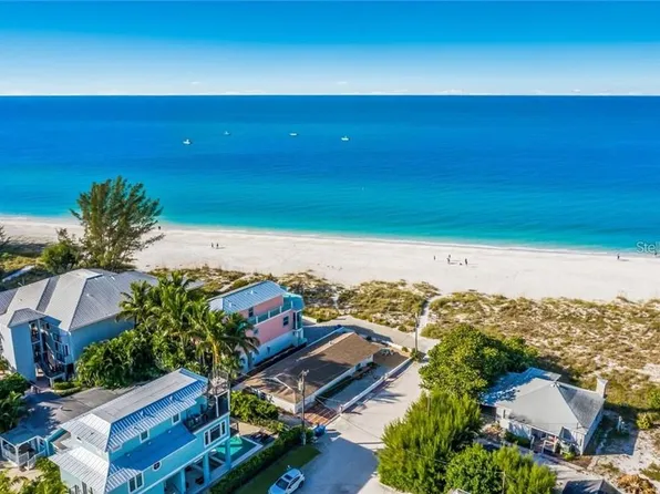 102 34th St, Holmes Beach, FL 34217