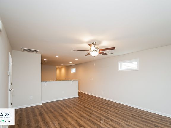 3rd image of 335 Noble Ln