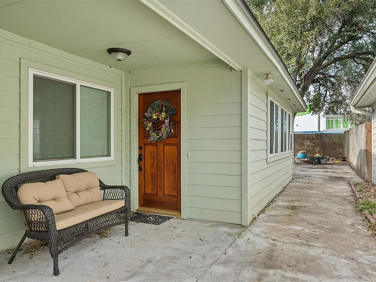 16170 Golden Sands Dr — Photo 3