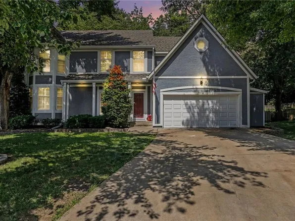 5304 Mullen St, Shawnee, KS 66216