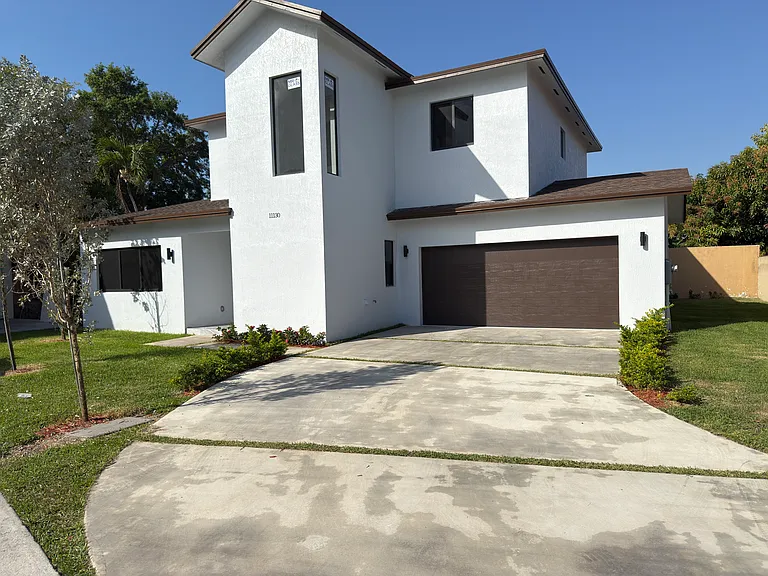 11130 SW 143rd Pl — Photo 1