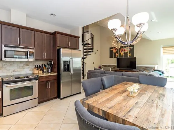 4091 Cascada Cir, Cooper City, FL 33024