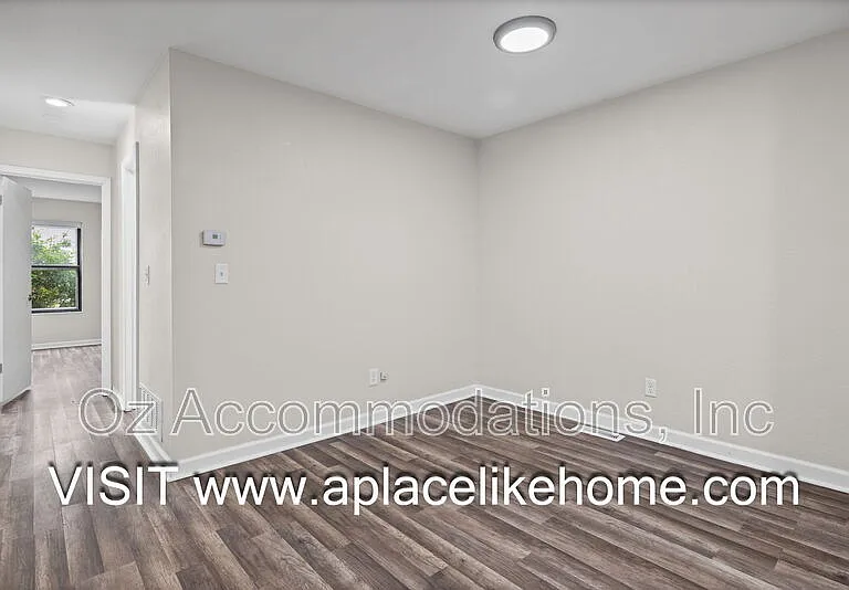 13909 Falkirk Cir — Photo 16