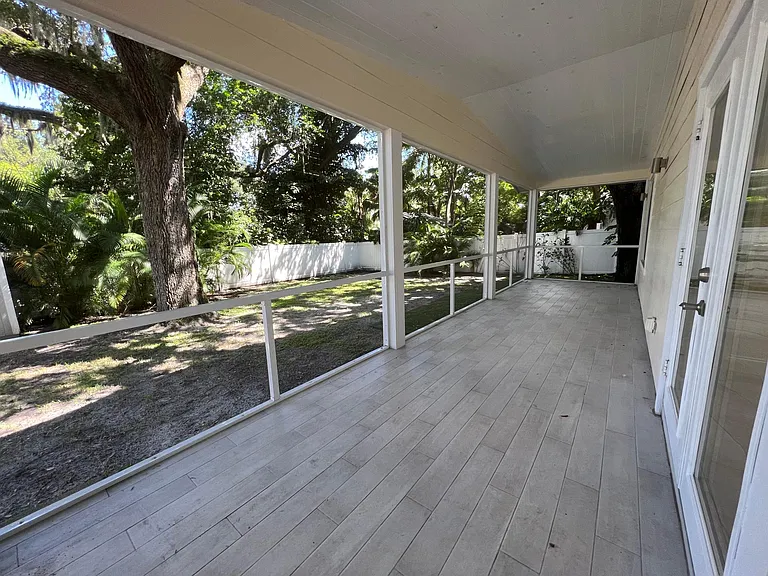 4105 W Azeele St — Photo 18
