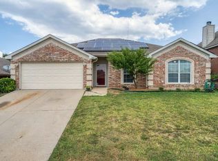 820 Ryanfield Ct, Burleson, TX 76028