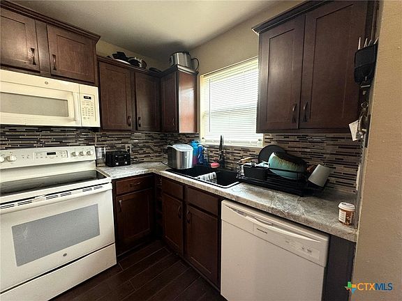 4th image of 722 Lisa Ln