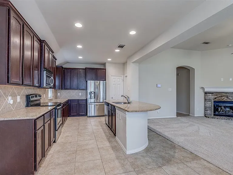 1420 Cockatiel Dr — Photo 7