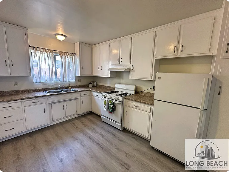 734 Freeman Ave #1 — Photo 7