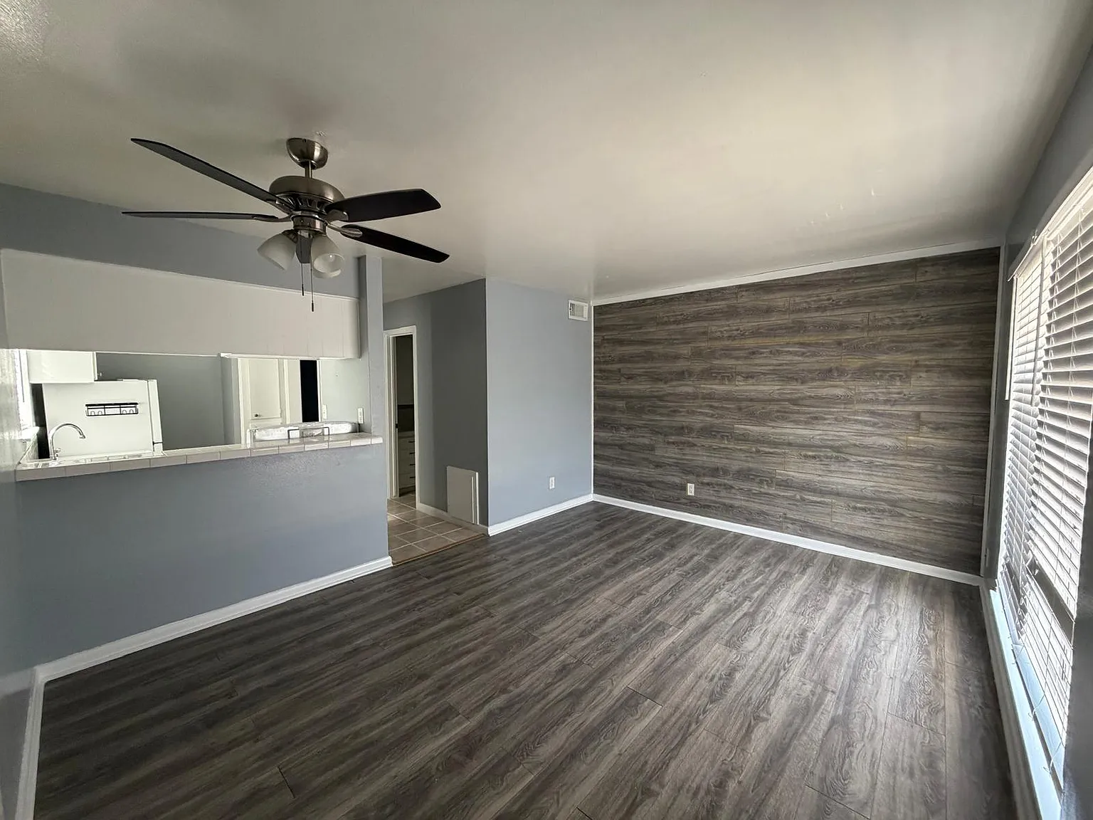 1 bed, 434 sqft, $995 — Photo 3