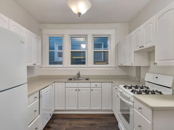 Vintage Charm Meets Modern Comfort in NW Portland, 2360 NW Glisan St, Portland, OR 97210