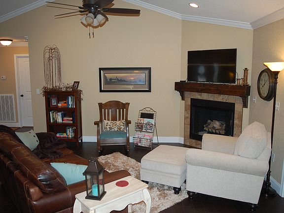 2nd image of 1188 Garnet Hill Dr