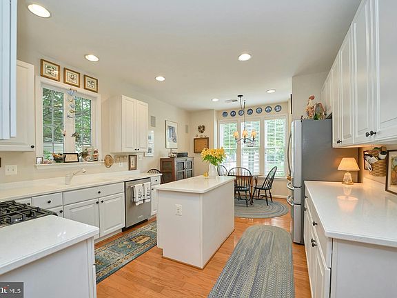 4th image of 13733 Heritage Valley Way