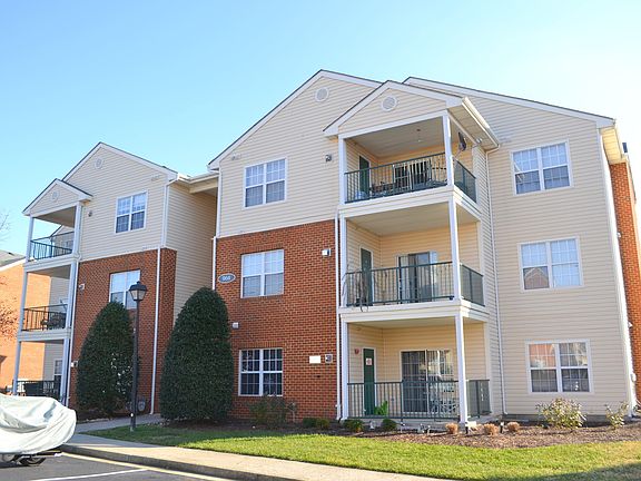 5th image of 9611 Links Way APT M