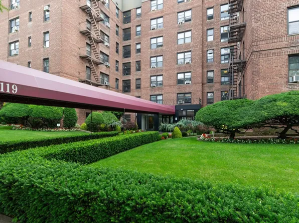 1119 Ocean Parkway image 11 of 11