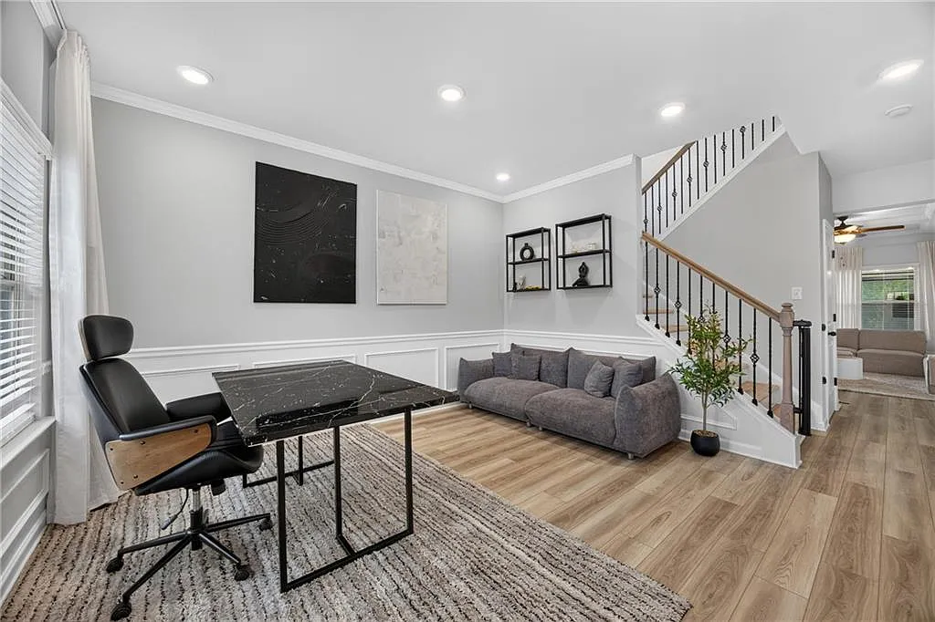 4 bed, 2616 sqft, $3,250 — Photo 3