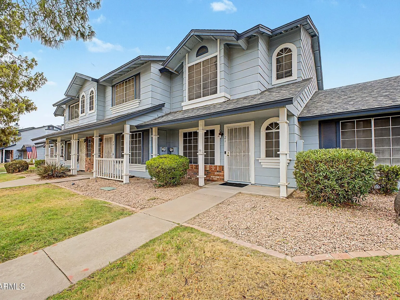 2 bed, 1.5 bath, 1074 sqft, $2,000 — Photo 4