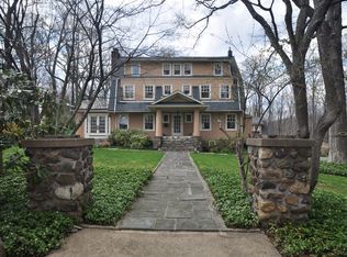5 Crestview Rd, Mountain Lakes, NJ 07046