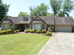 180 Lakewood Estates Ln, Harriman, TN 37748