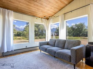 11 Pine Creek Rd, Livingston, MT 59047