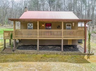 501 Two Branch Ln, Mountain City, TN 37683