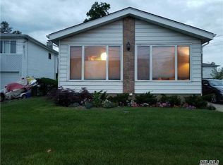 352 Saint Marks Ave, Freeport, NY 11520