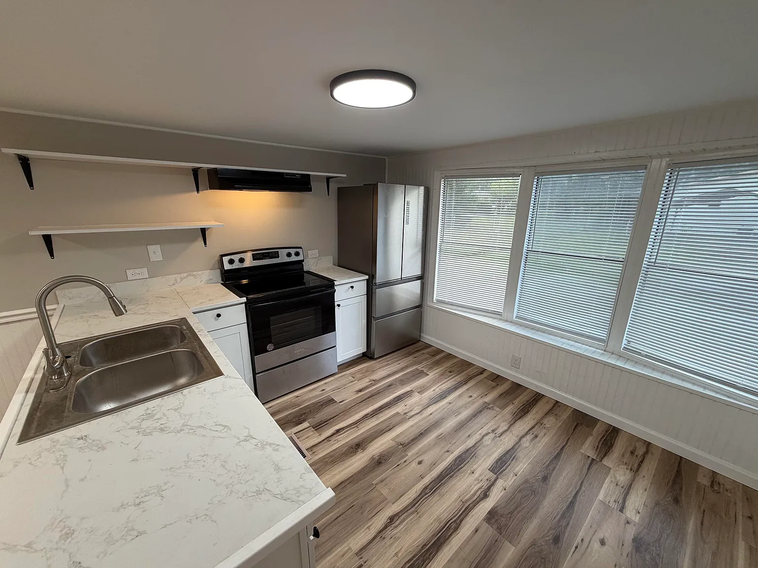 2 bed, 1.0 bath, 1000 sqft, $1,295 — Photo 3