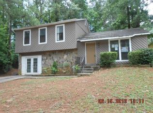 3102 Meadow Wood Ct, Lawrenceville, GA 30044