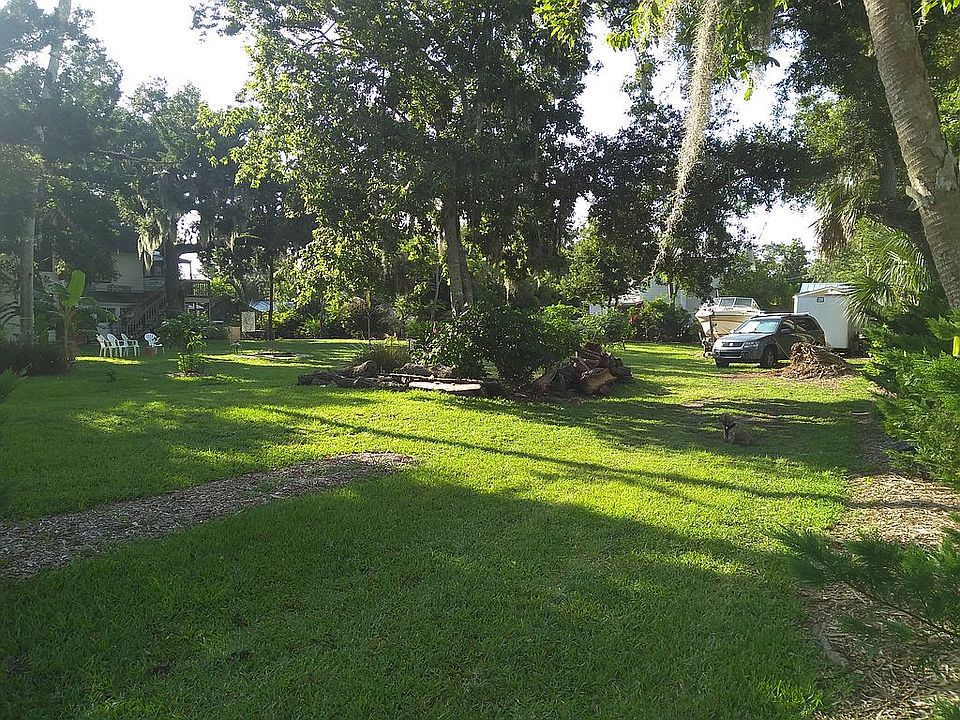 2nd image of 213 1st Ave