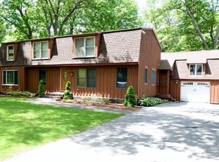 40 Sandy Brook Rd, Burlington, MA 01803