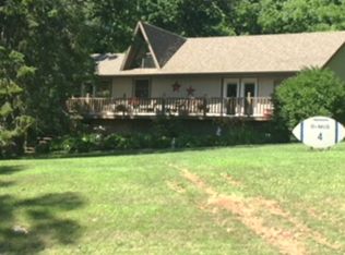 13935 Tallakson Rd, Durand, IL 61024