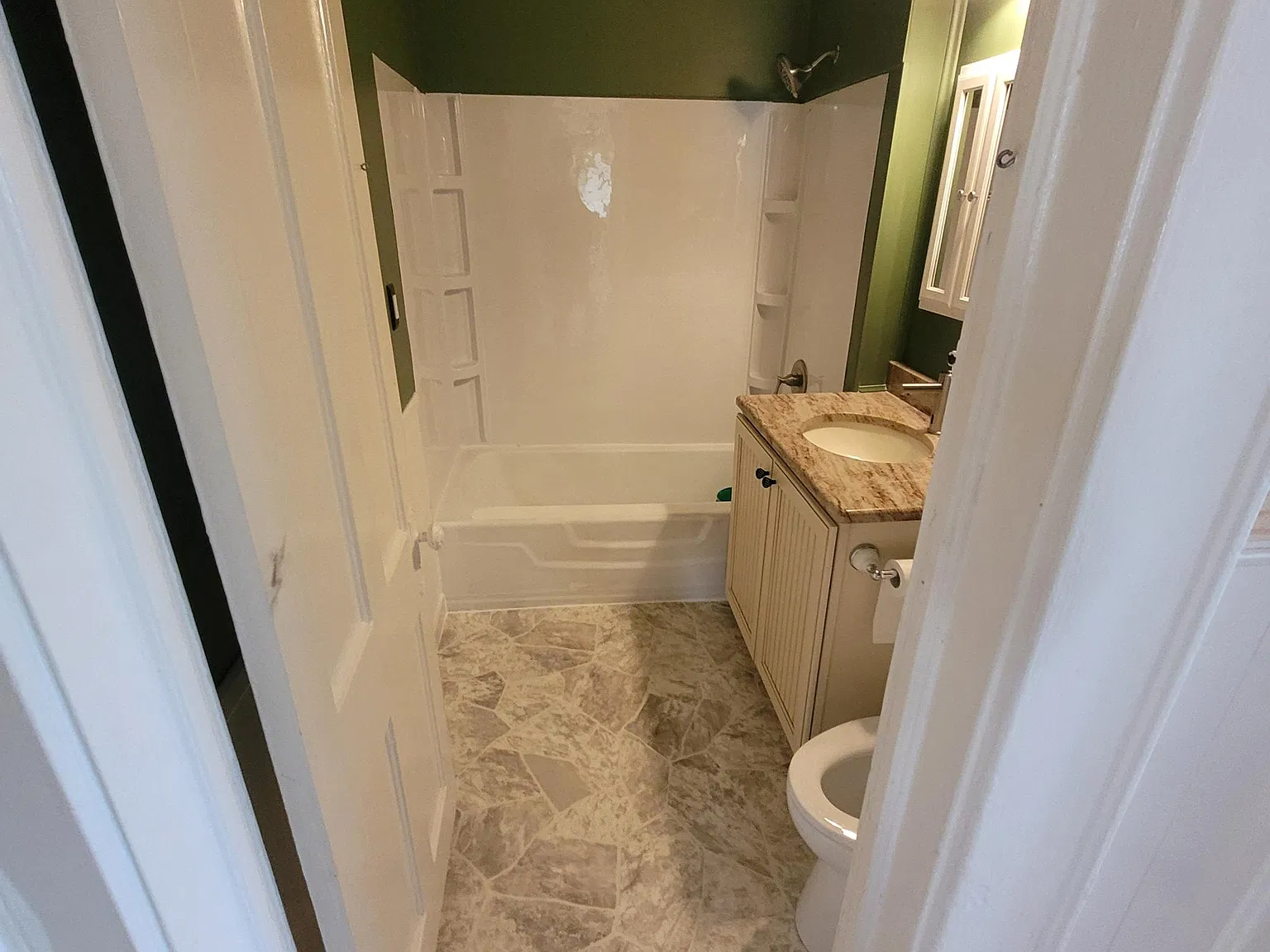 901 Lagrange St — Photo 2