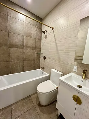 Rented by ERNY LLC | media 18