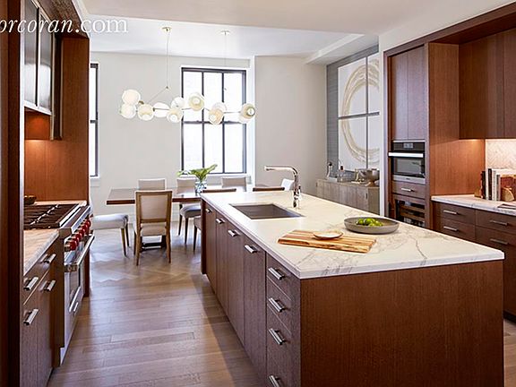 3rd image of 100 Barclay St APT 24D