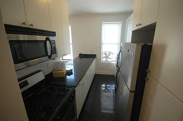 Rented by City Connections Realty | media 5