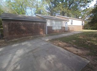 2204 Castle Dr, Morris, AL 35116