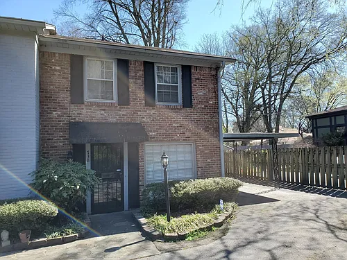 738 S McLean Blvd Photo 1