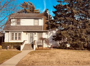 2923 Carnation Ave, Baldwin, NY 11510